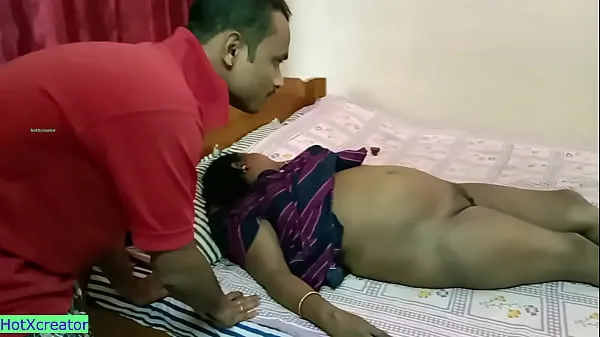 XXX Indian hot Bhabhi getting fucked by thief !! Housewife sex κορυφαία βίντεο