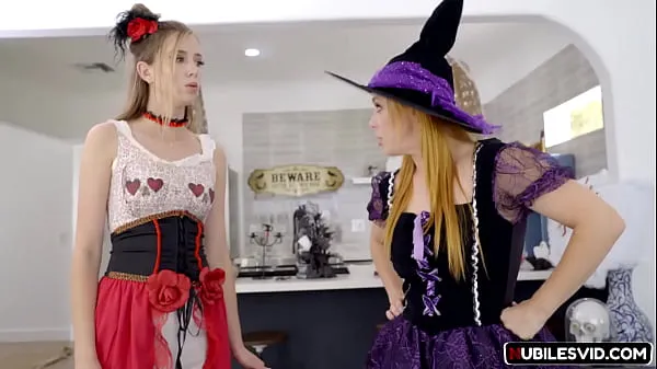 XXX Milf Teach Porn S11-E7 Haley Reed, Penny Pax In Dick Trick or Treat शीर्ष वीडियो