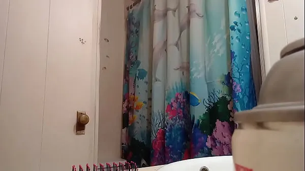 XXX سب سے اوپر کی ویڈیوز Caught mom taking a shower