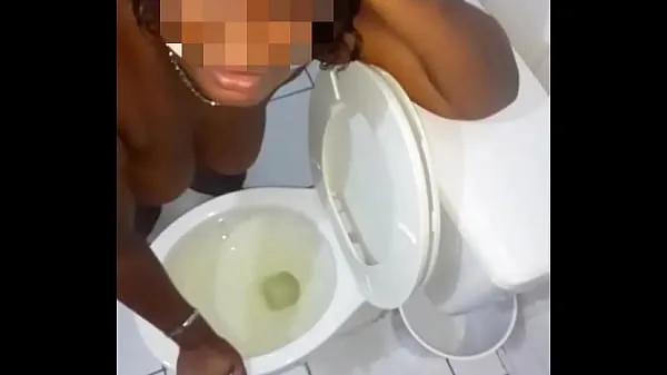 XXX سب سے اوپر کی ویڈیوز Toilet mouth