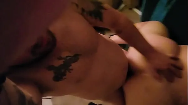 XXX BuckNastY, dicking down Tender date 12/19/22, big ass Latina riding me doggy style, says she just wants to please me but I don't cum but she does close to 20 times Video teratas