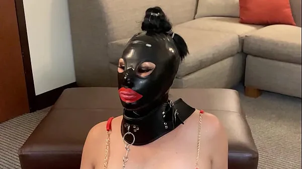 XXX sumisa hot wife receiving a hot cumshot all over her latex mask and saying I'm your whore najboljših videoposnetkov