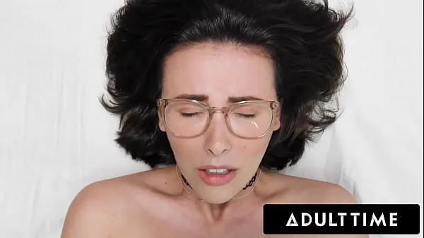 XXX ADULT TIME - How Women Orgasm With Casey Calvert Video teratas