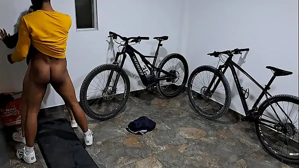 XXX My sucks my dick while we are in the garage pt2 we end up fucking against the wall en iyi Videolar