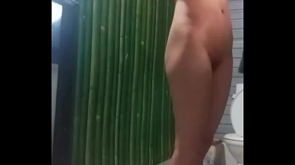 XXX Secretly filming a pretty girl bathing her cute body - 02 top videa