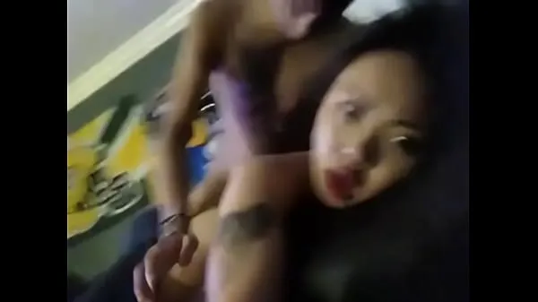 XXX سب سے اوپر کی ویڈیوز Asian girl sends her boyfriend a break up video