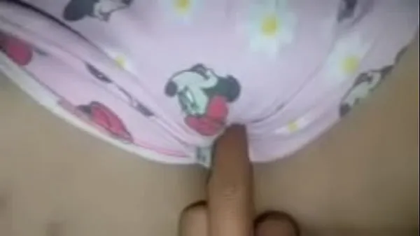 XXX Spreading the beautiful girl's pussy, giving her a cock to suck until the cum filled her mouth, then still pushing the cock into her clitoris, fucking her pussy with loud moans, making her extremely aroused, she masturbated twice and cummed a lot أفضل مقاطع الفيديو