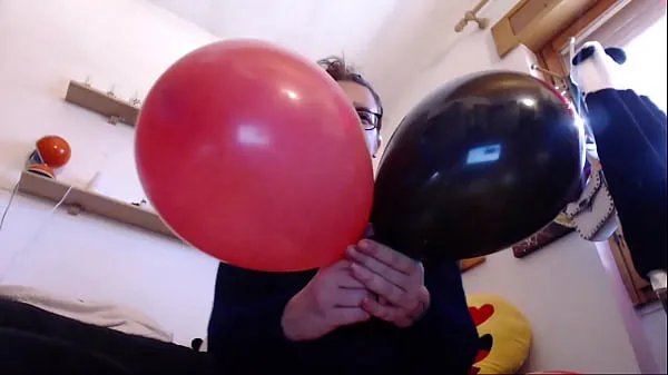 XXX سب سے اوپر کی ویڈیوز Big wet orgasm for these big balloons inflated together with you