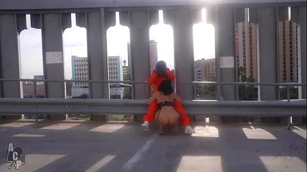 XXX Officer Teresa Ramos Arrest Gibby The Clown For Public Sex But Wants A Piece Of The Action أفضل مقاطع الفيديو